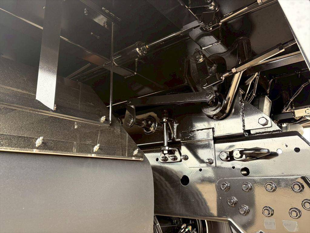 三菱ふそうスーパーグレートダンプ大型（10t）[写真14]