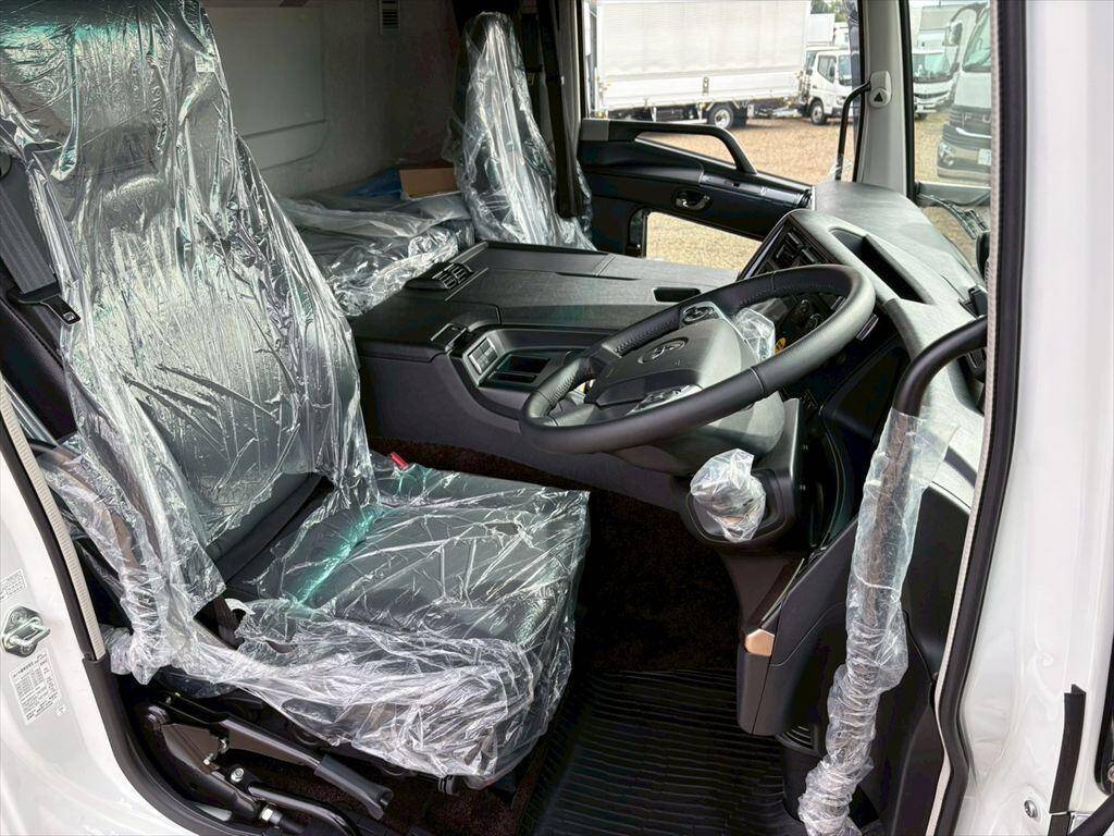 三菱ふそうスーパーグレートダンプ大型（10t）[写真19]