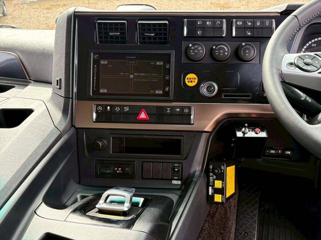 三菱ふそうスーパーグレートダンプ大型（10t）[写真20]