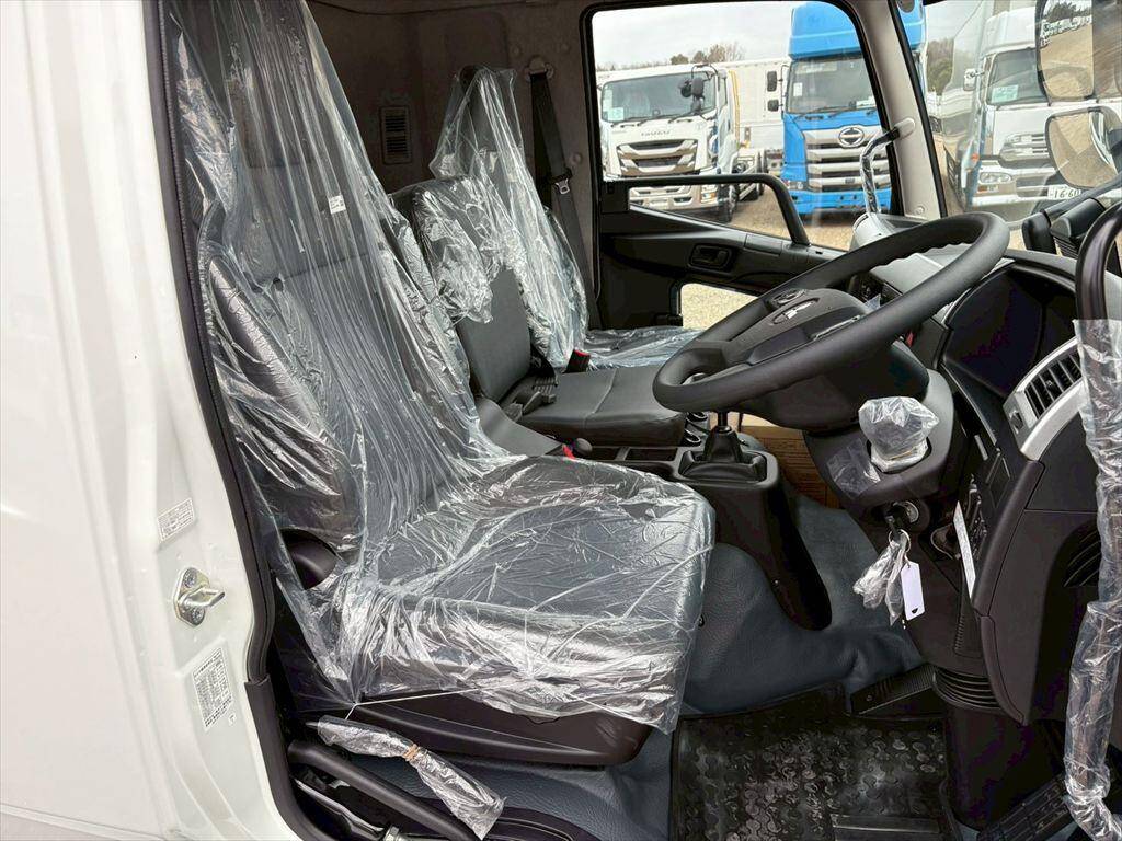 三菱ふそうファイターダンプ中型（4t）[写真20]