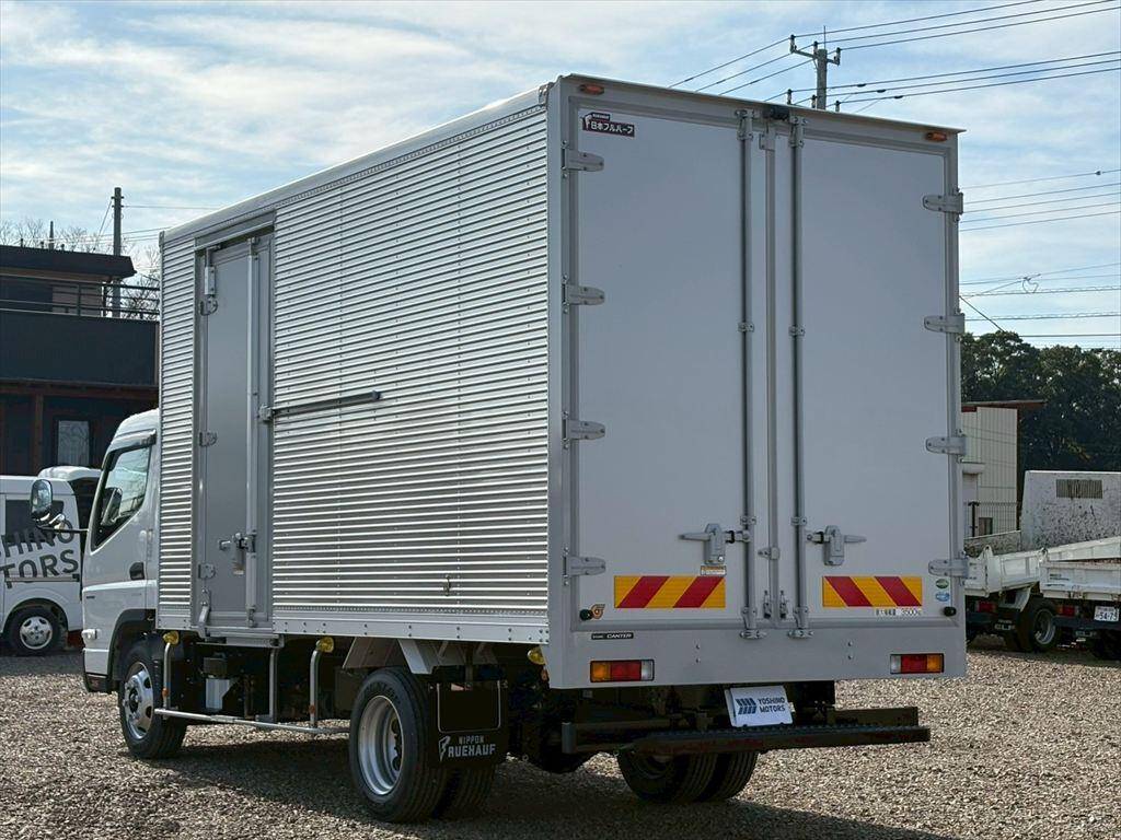 三菱ふそうキャンターアルミバン小型（2t・3t）[写真03]