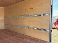 三菱ふそうキャンターアルミバン小型（2t・3t）[写真11]