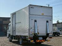 三菱ふそうキャンターアルミバン小型（2t・3t）[写真04]