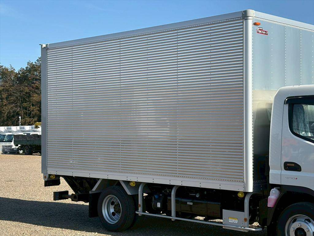 三菱ふそうキャンターアルミバン小型（2t・3t）[写真05]