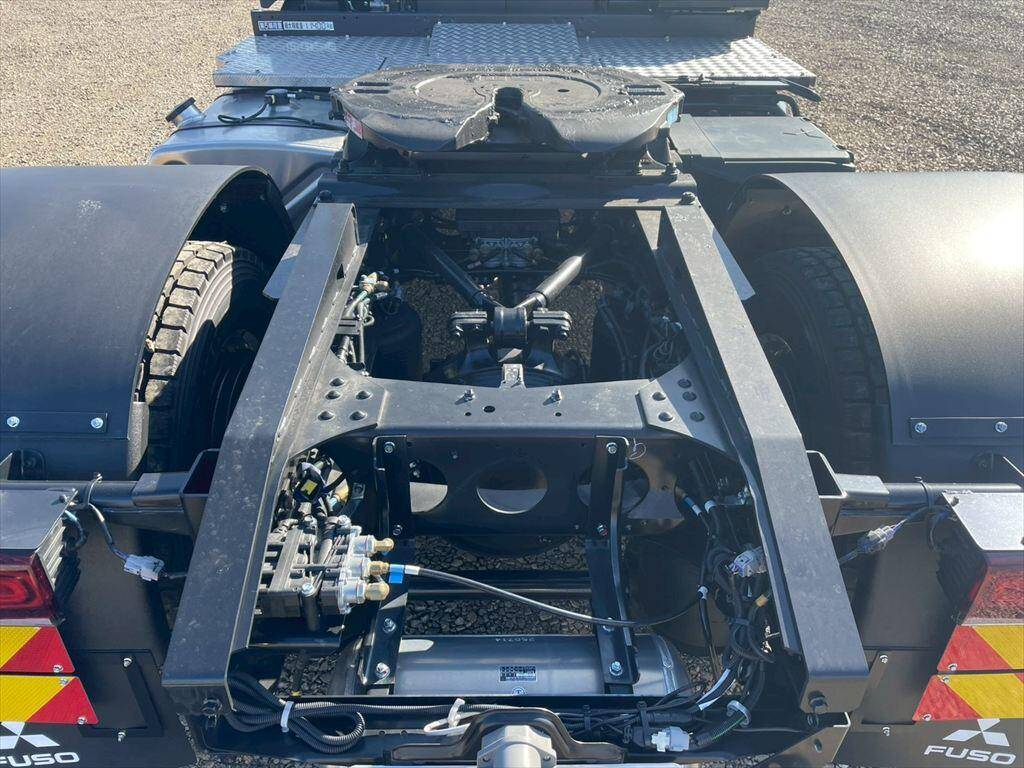 三菱ふそうスーパーグレートトレーラーヘッド（トラクターヘッド）大型（10t）[写真07]