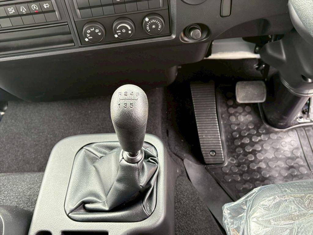 三菱ふそうファイターアルミウイング中型（4t）[写真21]