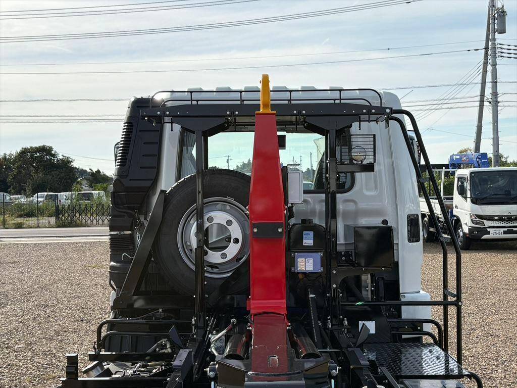 三菱ふそうファイターコンテナ専用車中型（4t）[写真06]