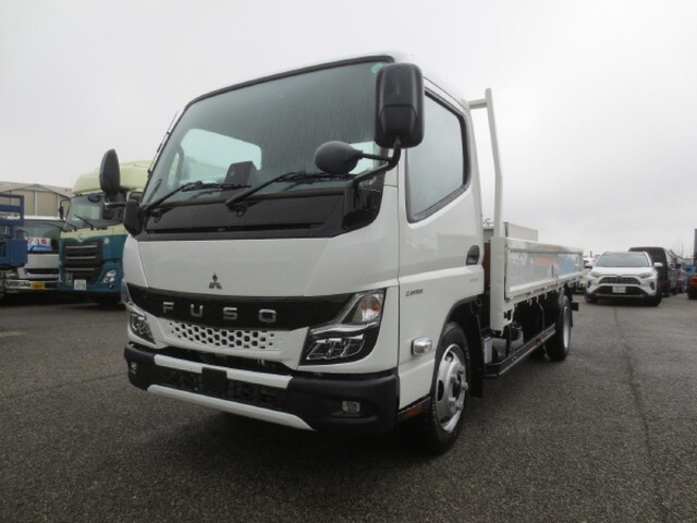 三菱ふそうキャンター平ボディ小型（2t・3t）[写真03]