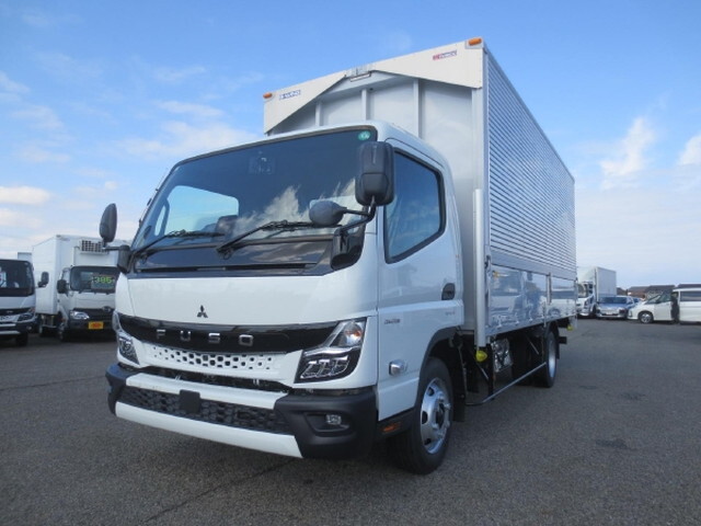三菱ふそうキャンターアルミウイング小型（2t・3t）[写真03]