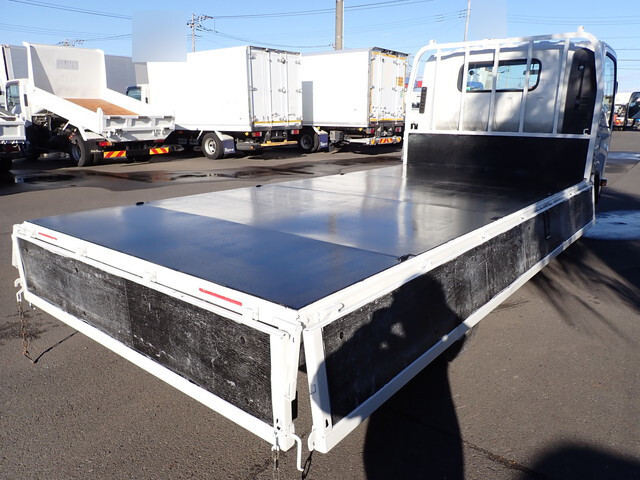 いすゞエルフ平ボディ小型（2t・3t）[写真12]