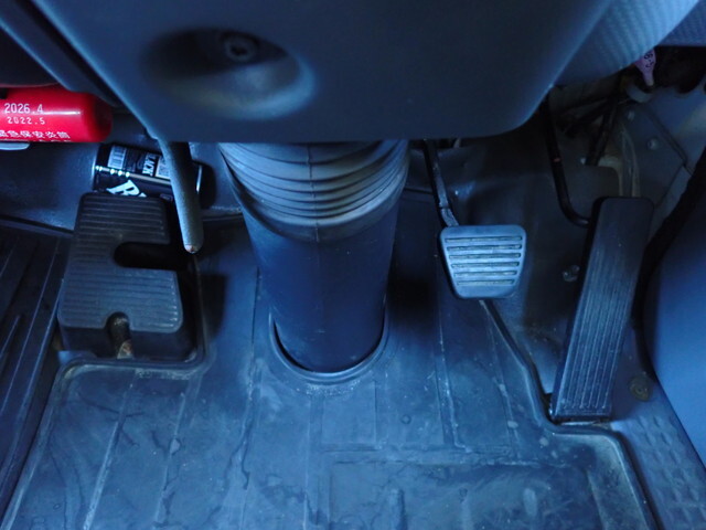 いすゞエルフ平ボディ小型（2t・3t）[写真30]