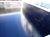 いすゞエルフ平ボディ小型（2t・3t）[写真09]