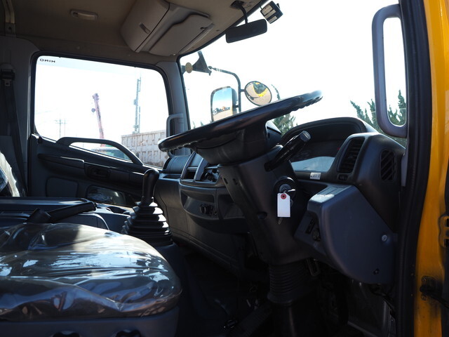 日野レンジャー汚泥吸引車中型（4t）[写真34]