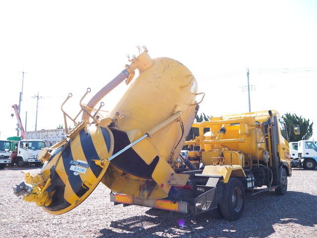 日野レンジャー汚泥吸引車中型（4t）[写真04]