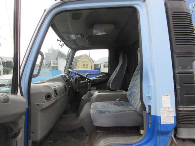 三菱ふそうファイターセルフクレーン5段中型（4t）[写真14]