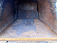 いすゞフォワードパッカー車（塵芥車）増トン（6t・8t）[写真16]