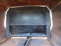 いすゞフォワードパッカー車（塵芥車）増トン（6t・8t）[写真18]