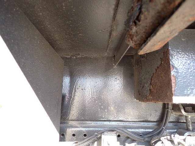 いすゞフォワードパッカー車（塵芥車）増トン（6t・8t）[写真25]