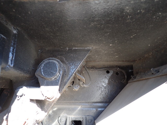 いすゞフォワードパッカー車（塵芥車）増トン（6t・8t）[写真27]