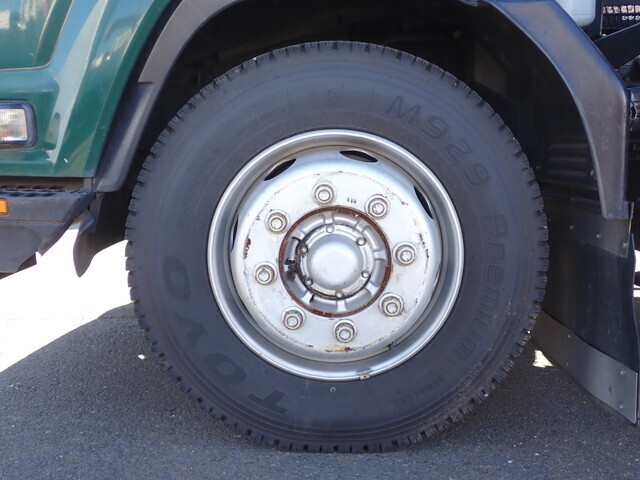 いすゞフォワードパッカー車（塵芥車）増トン（6t・8t）[写真29]