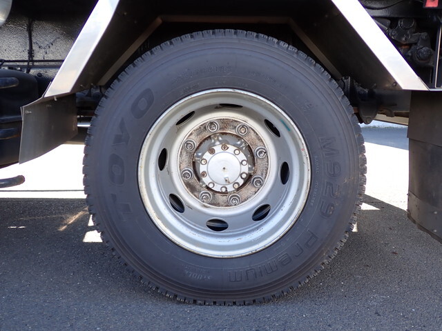 いすゞフォワードパッカー車（塵芥車）増トン（6t・8t）[写真30]