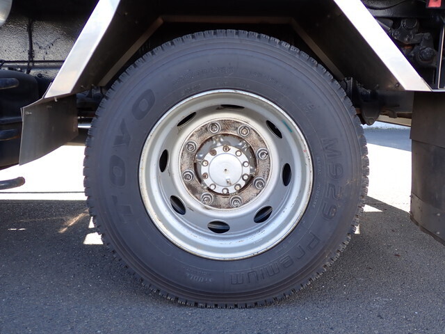 いすゞフォワードパッカー車（塵芥車）増トン（6t・8t）[写真30]