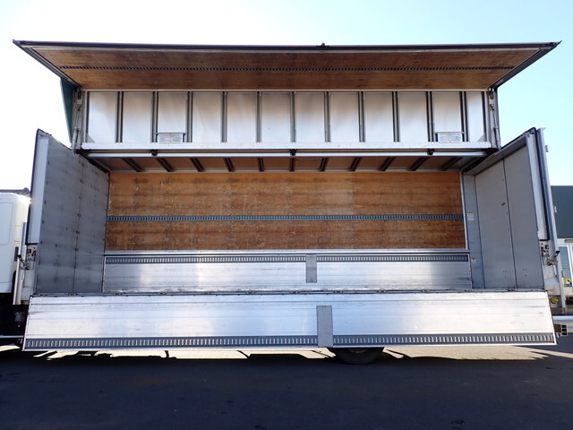 日野レンジャーアルミウイング中型（4t）[写真12]