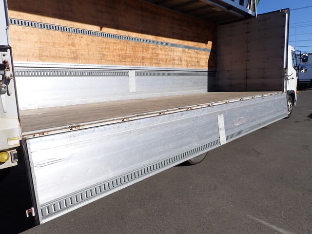 日野レンジャーアルミウイング中型（4t）[写真15]