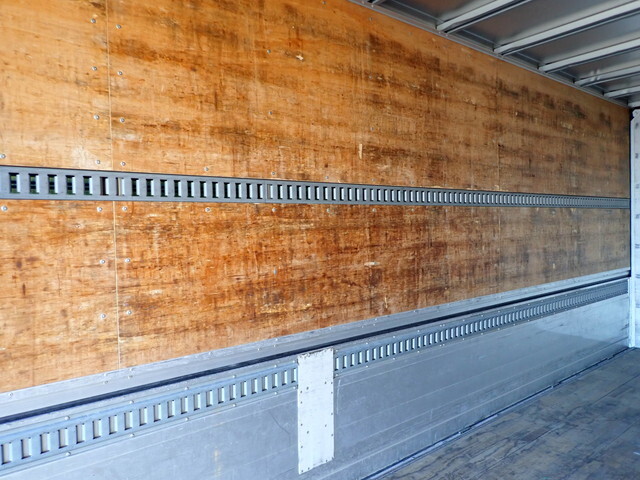 日野レンジャーアルミウイング中型（4t）[写真19]