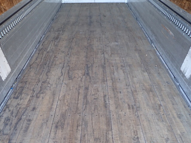 日野レンジャーアルミウイング中型（4t）[写真21]