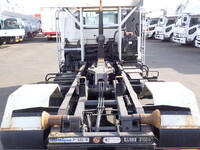 UDトラックスコンドルコンテナ専用車中型（4t）[写真11]