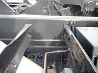 UDトラックスコンドルコンテナ専用車中型（4t）[写真19]