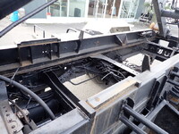 UDトラックスコンドルコンテナ専用車中型（4t）[写真22]