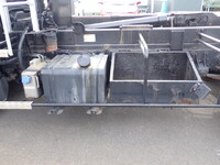 UDトラックスコンドルコンテナ専用車中型（4t）[写真26]