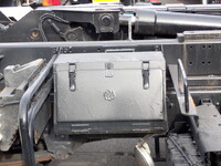 UDトラックスコンドルコンテナ専用車中型（4t）[写真27]