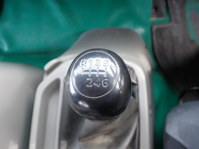 UDトラックスコンドルコンテナ専用車中型（4t）[写真29]