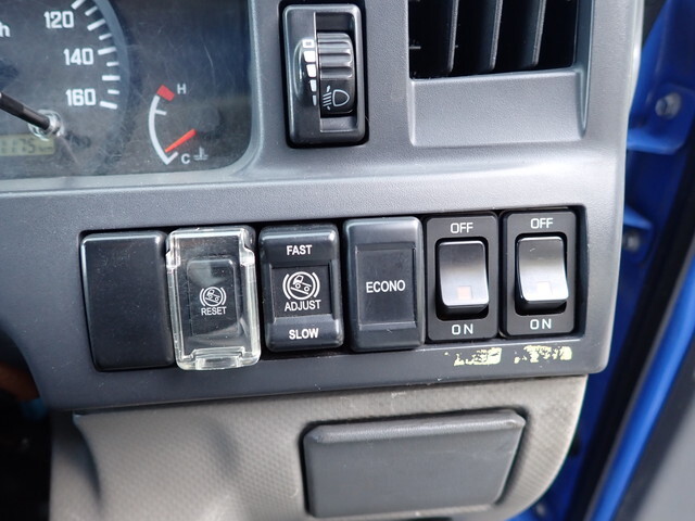 いすゞエルフ平ボディ小型（2t・3t）[写真36]