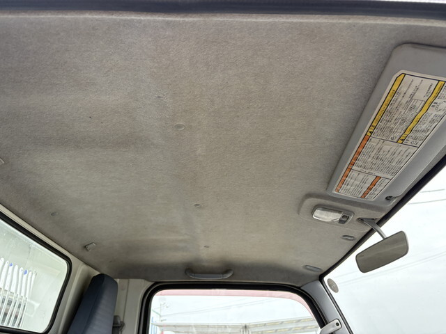 三菱ふそうキャンターダンプ小型（2t・3t）[写真28]