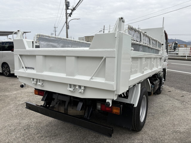 三菱ふそうキャンターダンプ小型（2t・3t）[写真04]