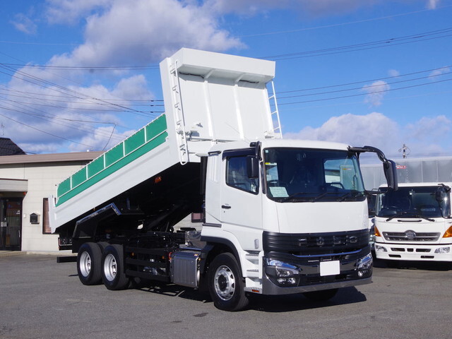 三菱ふそうスーパーグレートダンプ大型（10t）[写真01]