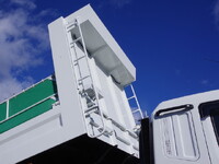 三菱ふそうスーパーグレートダンプ大型（10t）[写真13]