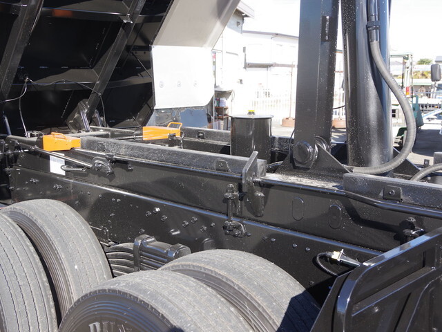 三菱ふそうスーパーグレートダンプ大型（10t）[写真06]