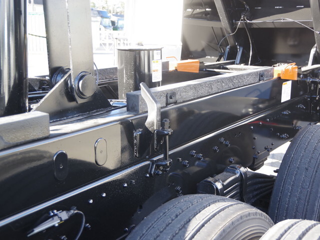 三菱ふそうスーパーグレートダンプ大型（10t）[写真07]