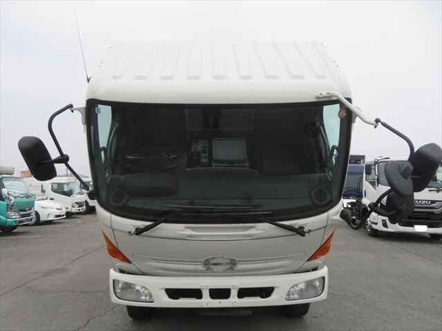 日野レンジャーセルフクレーン3段増トン（6t・8t）[写真13]