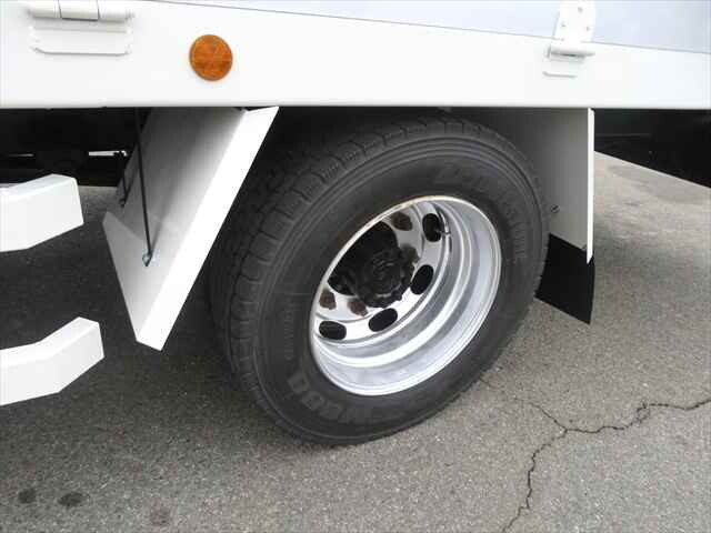 日野レンジャーセルフクレーン3段増トン（6t・8t）[写真15]