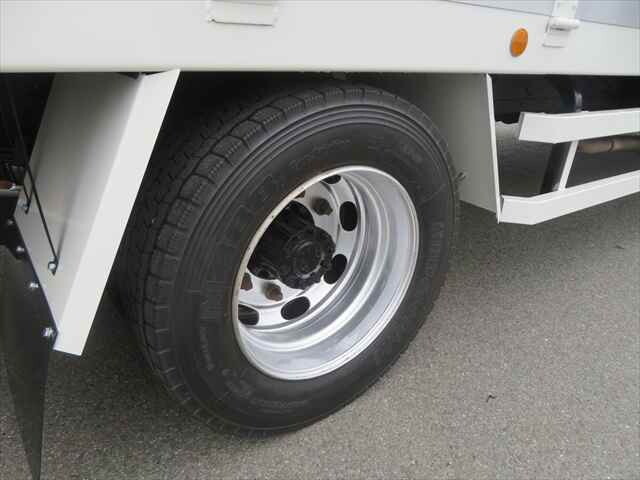 日野レンジャーセルフクレーン3段増トン（6t・8t）[写真20]