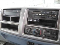 日野レンジャーセルフクレーン3段増トン（6t・8t）[写真32]