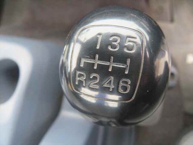 日野レンジャーセルフクレーン3段増トン（6t・8t）[写真34]