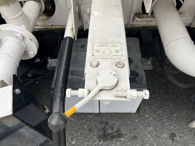 いすゞエルフ散水車小型（2t・3t）[写真13]