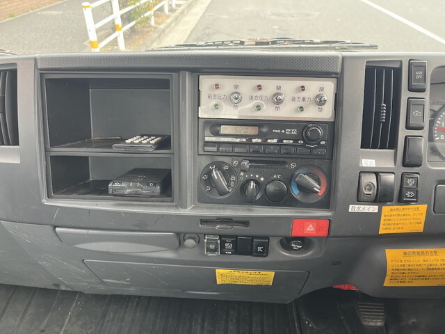 いすゞエルフ散水車小型（2t・3t）[写真20]